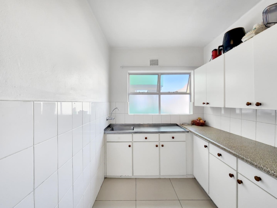 2 Bedroom Property for Sale in Gardens Western Cape